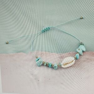 NWT Turquoise Shell Bracelet